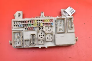 519198048 Блок предохранителей Mazda 3 BK Арт e11669919, вид 1