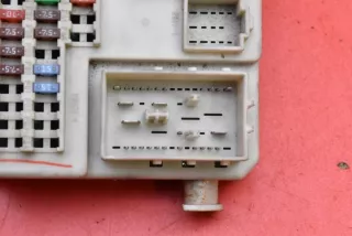 519198048 Блок предохранителей Mazda 3 BK Арт e11669919, вид 12