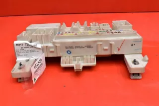 519198048 Блок предохранителей Mazda 3 BK Арт e11669919, вид 3