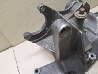 058145521C Кронштейн генератора Audi A6 C5 (S6,RS6) Арт E60721055, вид 3