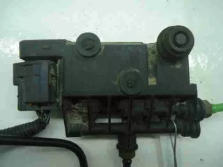 RVH000055 Блок клапанов пневмоподвески Land Rover Discovery 3 Арт 00041170, вид 1