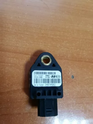 95920-2H000 Датчик удара Hyundai Elantra HD Арт 0000_1702191820493, вид 1