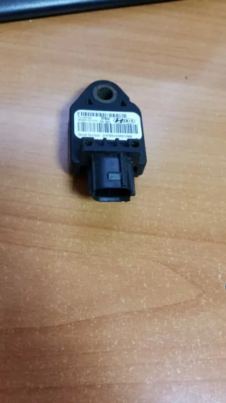 95920-2H000 Датчик удара Hyundai Elantra HD Арт 0000_1702191820526, вид 2