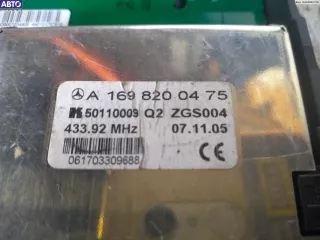 1698200475 Усилитель антенны Mercedes B W245 Арт 53166033, вид 2