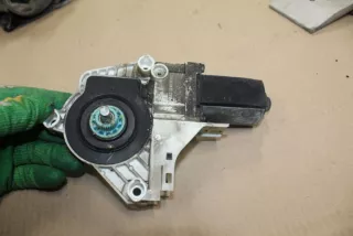 8K0959802A Моторчик стеклоподъёмника передний правый Audi A5 (S5,RS5) 1 Арт Z89482, вид 1