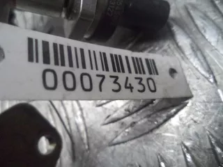 2780700687,2740700995 Топливная рампа Mercedes C W205 Арт 00073430, вид 4