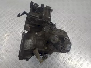 J4 КПП механическая (МКПП) 5-ступенчатая Hyundai Matrix Арт AG115693, вид 3