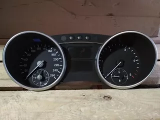 1645400048 Щиток приборов Mercedes GL X164 Арт 00061693, вид 1