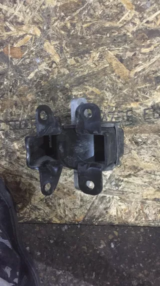 P05273996AE Подушка крепления двигателя Chrysler Town Country 5 Арт 9131_1, вид 2