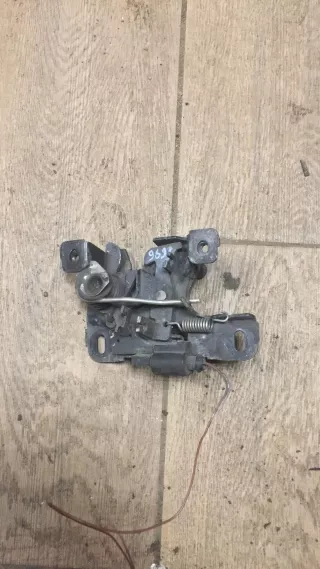 8D0823509 Замок капота Audi A4 B5 Арт 9693, вид 1