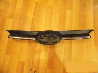 bm51-ba133a Решетка радиатора Ford Focus 3 Арт BBBbr80221102, вид 1