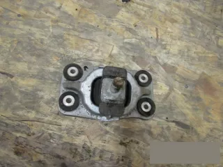 lr058376 Опора двигателя правая Land Rover Range Rover 4 Арт BBBbr80726147, вид 3