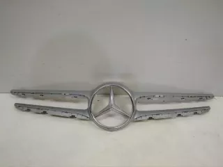 A2058880160 Накладка решетки радиатора Mercedes CLA c117 Арт VZ53332, вид 1