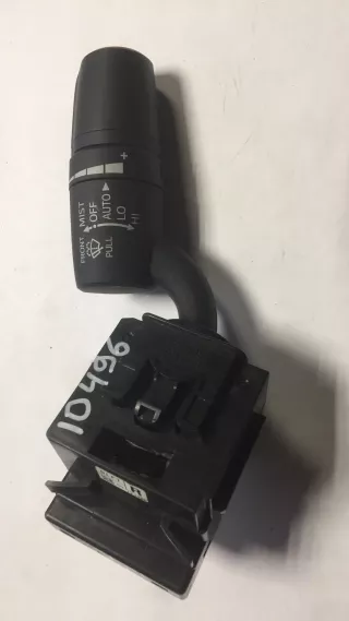 17F899 Переключатель дворников Mazda 3 BM Арт 10496