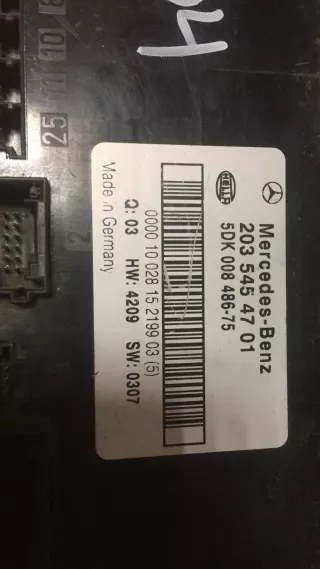 2035454701 Блок предохранителей Mercedes C W203 Арт 11104, вид 2