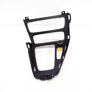 F1EB-A044H83-B, F1EB-A044H83-D, F1EB-A044H83-BJW, F1EB-A044H83-DJW , art311582 Накладка декоративная на торпедо Ford Focus 4 Арт 311582, вид 1