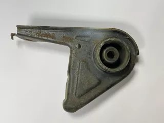 JR33-5A261-BA Кронштейн глушителя Ford Mustang 6 Арт 11795, вид 1