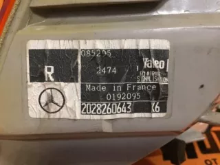 A2028260643 Указатель поворота передний правый Mercedes C W202 Арт MA45050, вид 5