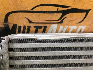 8ml376729571 Интеркулер передний правый Porsche Cayenne 958 Арт MA70778, вид 2