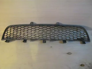  Решетка в бампер центральная Mitsubishi Pajero Sport 2 Арт smt521610014296