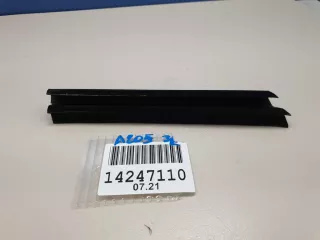 A2057350465 Накладка стекла задней правой двери Mercedes C W205 Арт ZAP206412, вид 2