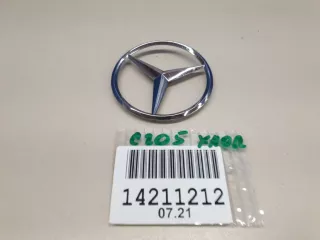 A2058174500 Эмблема крышки багажника Mercedes C W205 Арт ZAP214390, вид 1