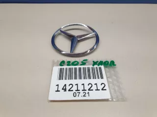 A2058174500 Эмблема крышки багажника Mercedes C W205 Арт ZAP214390, вид 3