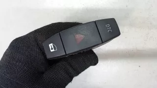 6945603 Кнопка аварийки BMW 1 E81/E82/E87/E88 Арт 7016820, вид 1