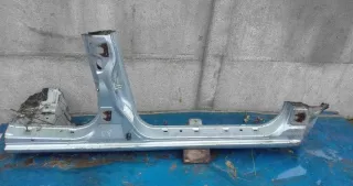  часть кузова (вырезанный элемент) Mazda 323 F Арт 2006458, вид 1