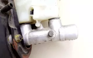 852-04904 Бачок тормозной жидкости Mazda 626 GD Арт 2059310-2, вид 3