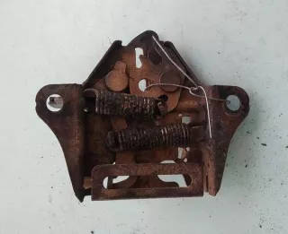 GA7B-56-620A Замок капота Mazda 626 GE Арт 2027023, вид 2