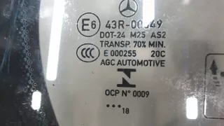 A2057300655 Форточка задняя правая Mercedes C W205 Арт 7051678, вид 2