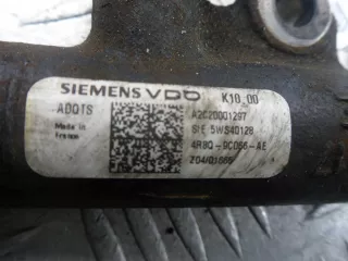 4R8Q9C066AE Топливная рампа Land Rover Discovery 3 Арт 00109488, вид 4