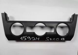 5E0863152B Накладка декоративная на торпедо Skoda Octavia A7 Арт 15924, вид 1