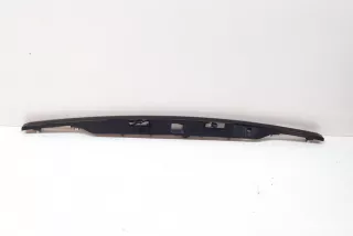 BJ32-4040 , art2748509 Накладка подсветки номера Land Rover Range Rover 4 Арт 2748509
