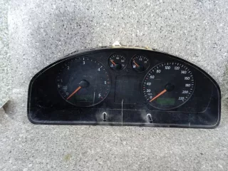 88311346 Щиток приборов (приборная панель) Volkswagen Transporter T5 Арт 46023026333, вид 1