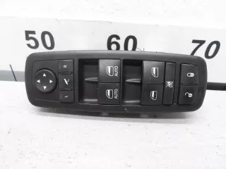  Кнопка стеклоподъемника Jeep Grand Cherokee IV (WK2) Арт 00148405, вид 1