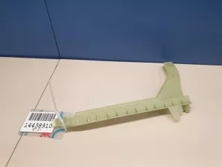 8W0839068 Направляющая стекла задней правой двери Audi A4 B9 Арт ZAP230981, вид 1