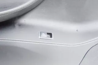 1028584-25-C , art300169 Обшивка двери передней левой (дверная карта) Tesla model S Арт 300169, вид 3