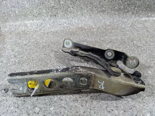 1Z0823302C Петля капота правая Skoda Octavia A5 Арт 46023022089, вид 1