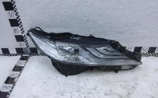 8113133E10 Стекло фары передней правой Toyota Camry XV70 Арт 993293L, вид 1