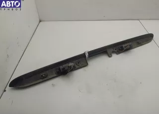 2028200456 Накладка подсветки номера Mercedes E W210 Арт 53913145, вид 1