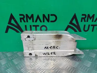 A2126200995 Кронштейн усилителя бампера Mercedes E W212 Арт ARM219050
