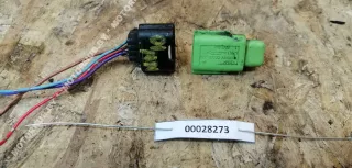 27722AX600 Датчик температуры Nissan Note E11 Арт 00028273