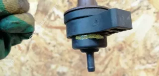9662640480 Клапан вентиляции топливного бака Citroen C4 1 restailing Арт 00021280, вид 3