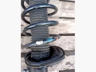 BV6118K001ABC Стойка передняя левая Ford Focus 3 Арт 00012991, вид 7
