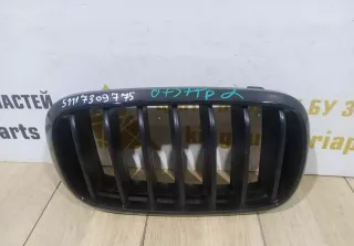 51117309775 Решетка радиатора правая бу BMW X5 F15 Арт 511928480TP, вид 1