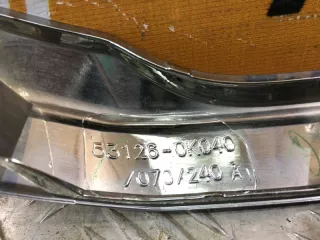 531260K040 Хром решетки радиатора передний левый Toyota Hilux 8 Арт MA103861, вид 5