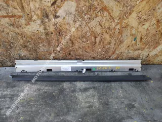 4E0861334G Шторка двери Audi A8 D3 (S8) Арт 00052862
