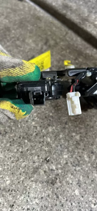  Замок багажника Mazda 3 BK Арт 46023032013, вид 4